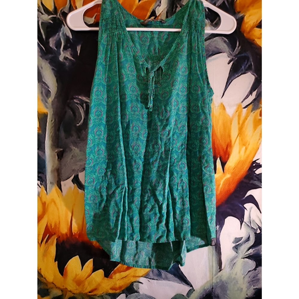 The North Face summer blouse